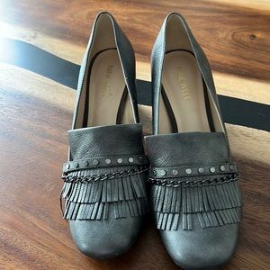 Nine West Gray Leather Heels Size 8